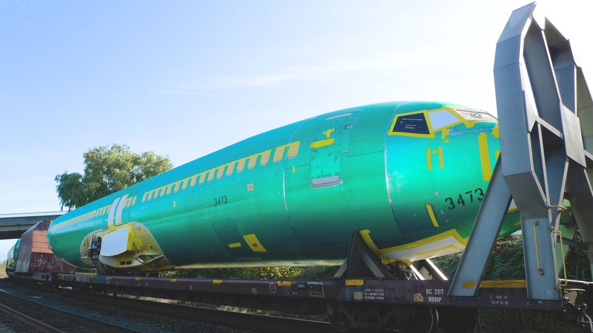 Fuselagem de Boeing em um trem de Kansas para Washington